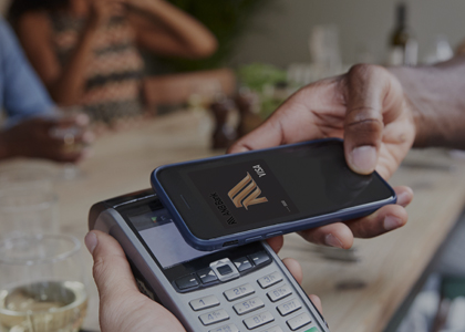 Apple Pay and card reader